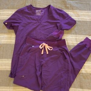 🌺Figs Scrub Set Purple💥